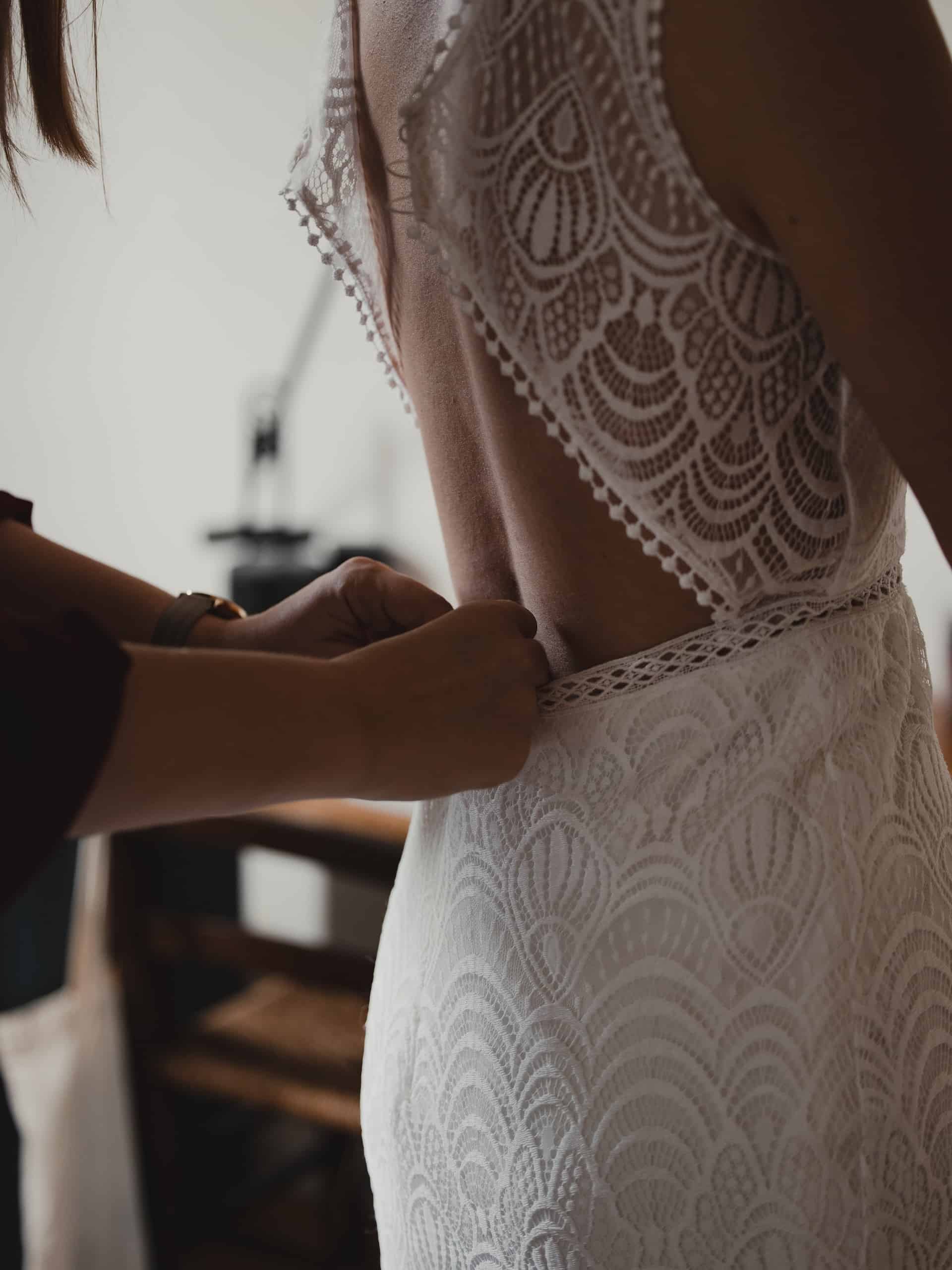 Jak przygotować się do swojej pierwszej wizyty w salonie sukien ślubnych?